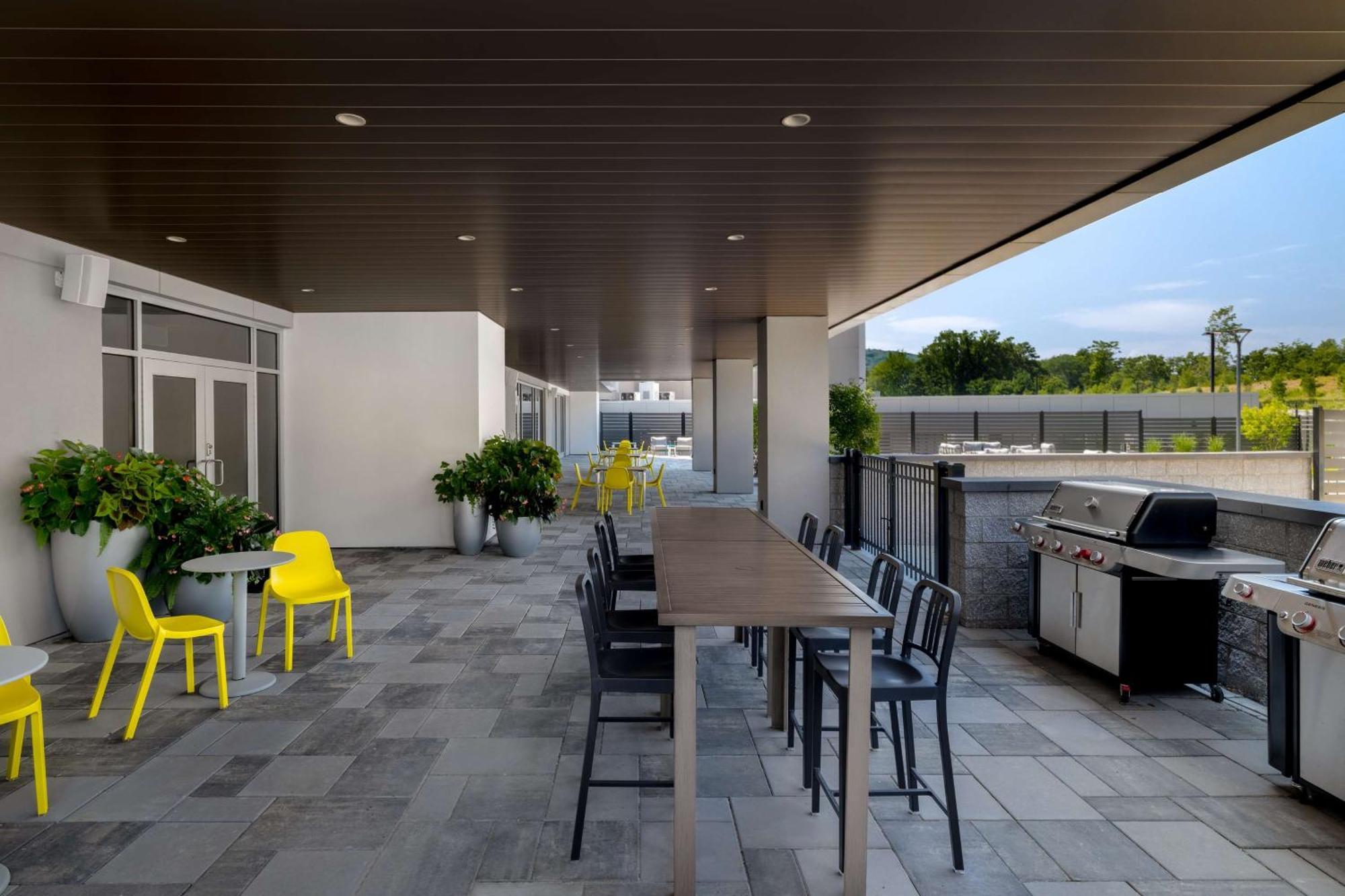 Home2 Suites By Hilton Bristol Buitenkant foto