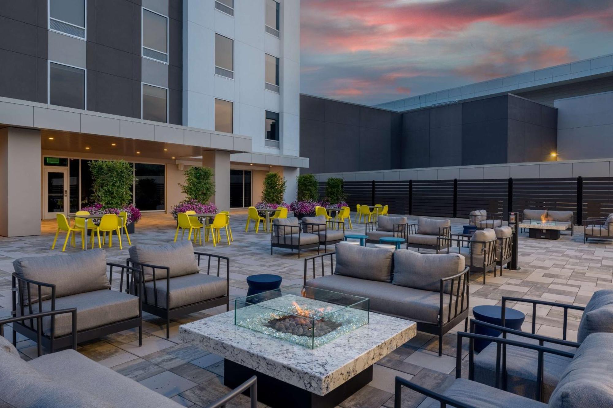 Home2 Suites By Hilton Bristol Buitenkant foto